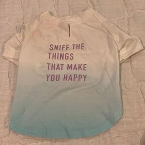 NWOT Sniff the things that make you happy Dog T-shirt